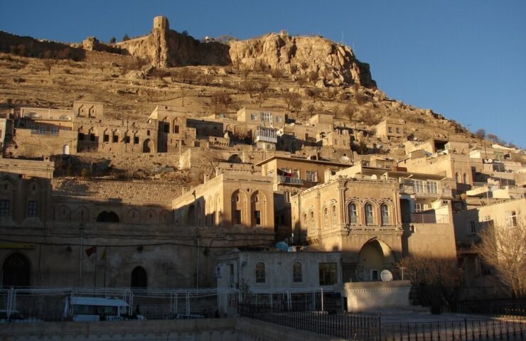 Mardin eski şehrin taş evleri ve tarihi dokusu