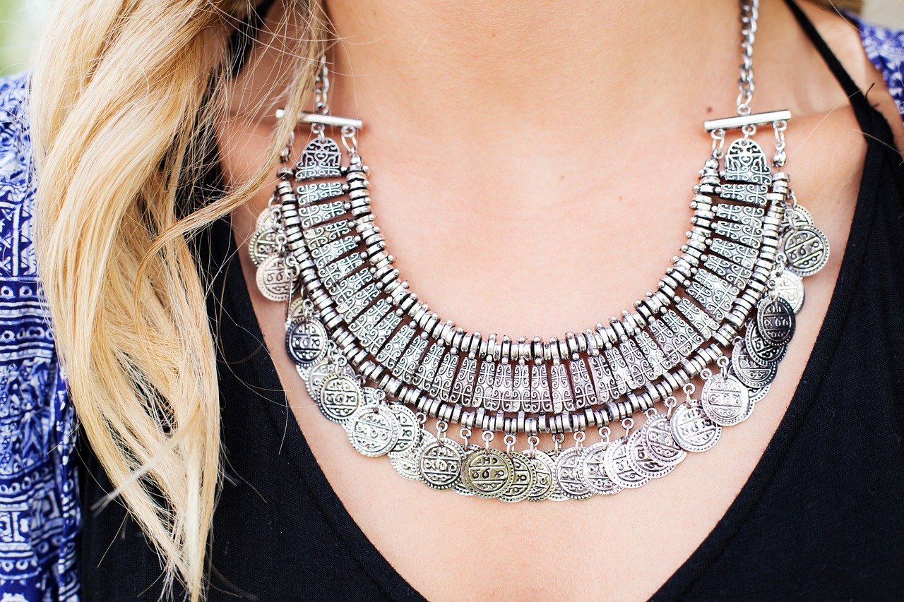 Woman wearing an elegant silver necklace